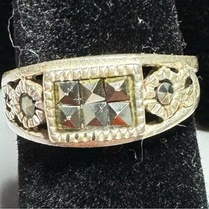 Beautiful Sterling Silver NF 925 Marcasite Ring Size 5